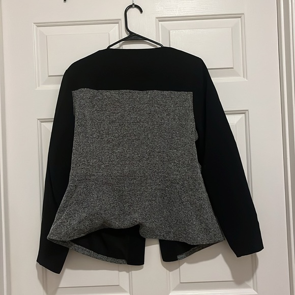 Ava XL black and gray blazer great for fall and winter - Picture 5 of 5